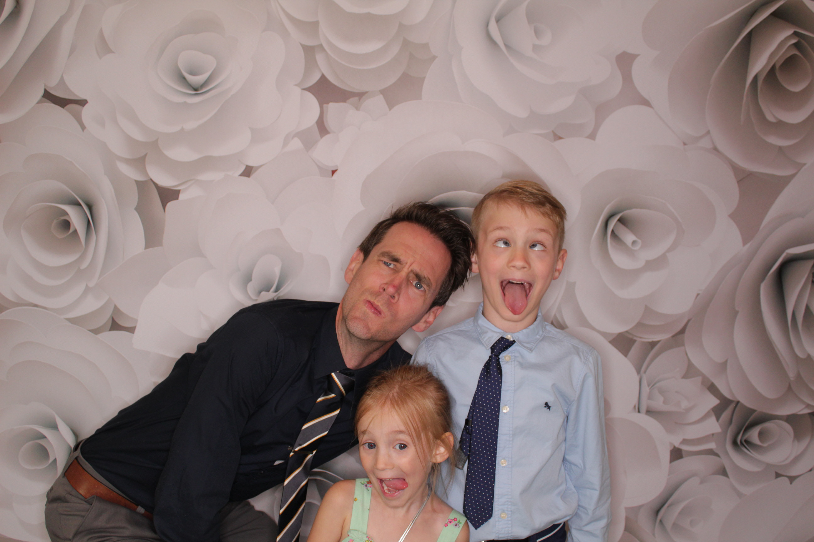 Danni and Brock’s Wedding | View more photos from the event at gallery.photoboothbillings.com/u/PhotoBoothBillings/Danni-and-Brock’s-Wedding